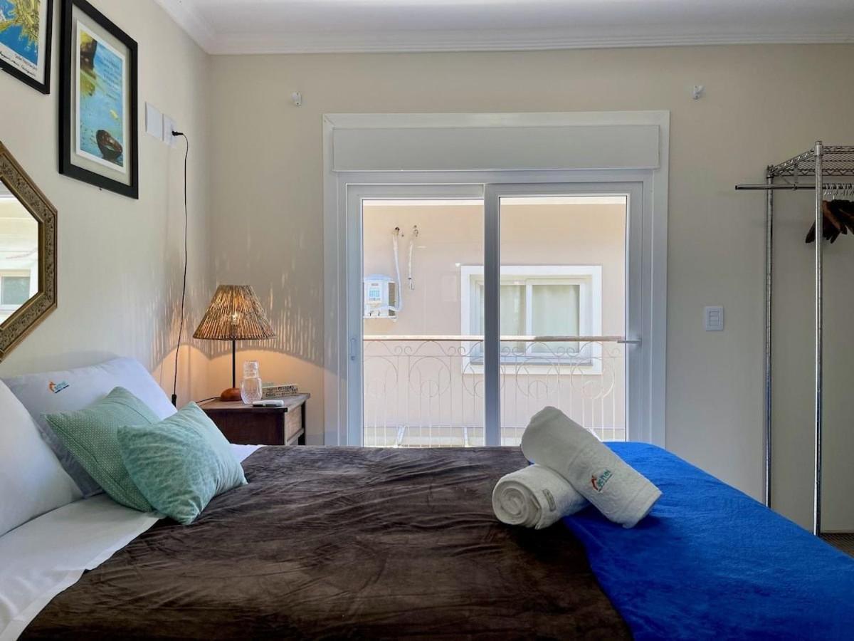 Casa Triplex 3 Dorm A 6Qd Rua Coberta 卡内拉 外观 照片